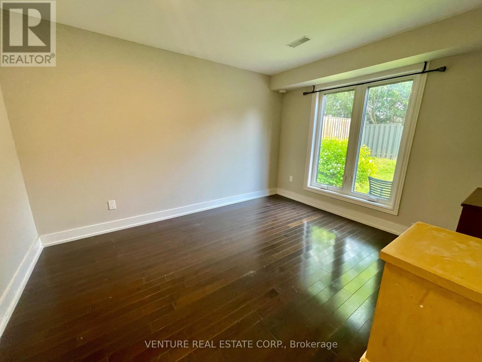 Rear - 55 Batson Drive, Aurora, Ontario  L4G 3P9 - Photo 10 - N12750164