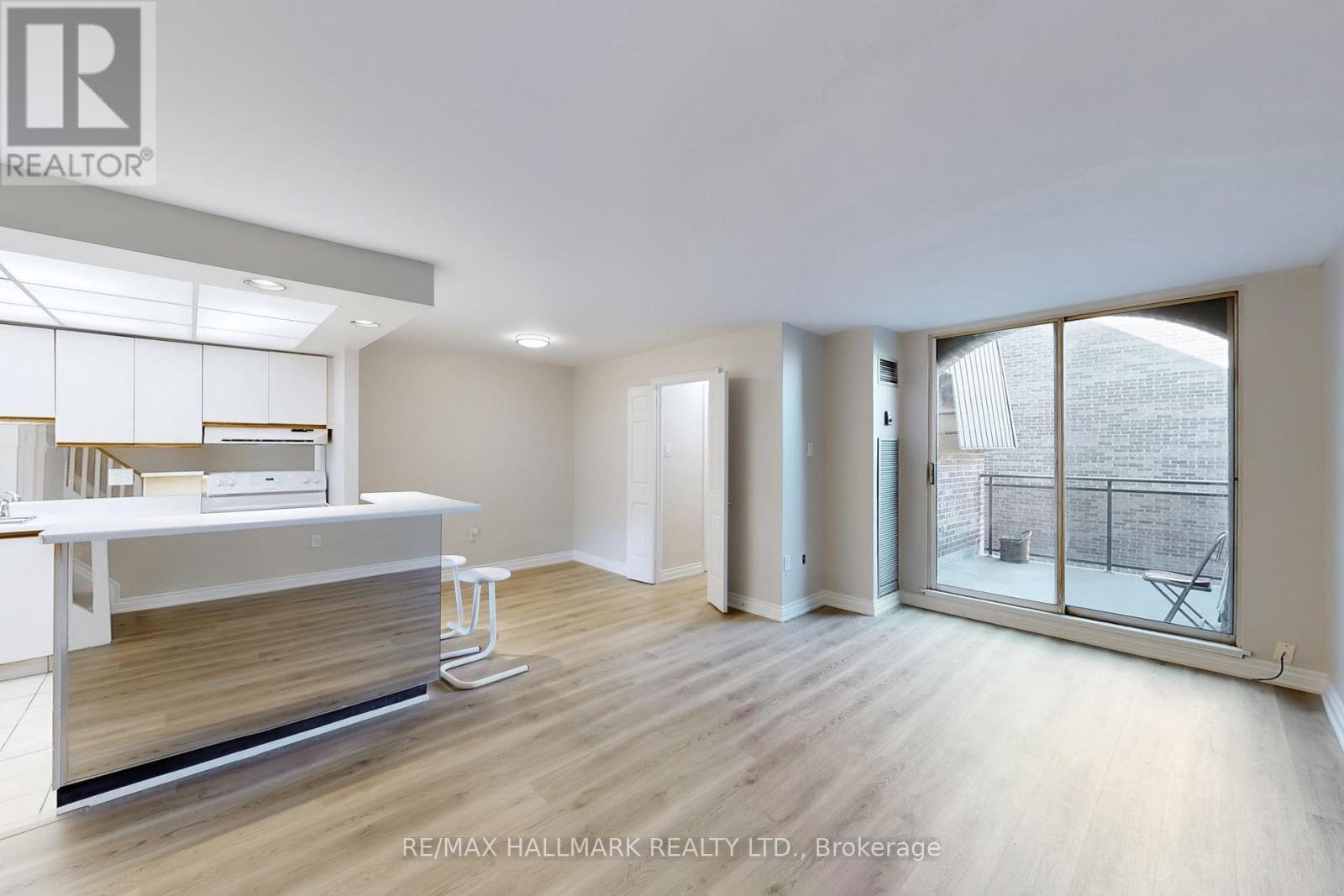 316 - 16 Elgin Street, Markham, Ontario  L3T 4T4 - Photo 4 - N12750258