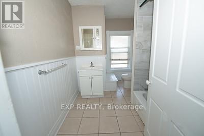 #2 - 56 John Street, Brampton, Ontario  L6W 1Z3 - Photo 10 - W12634064