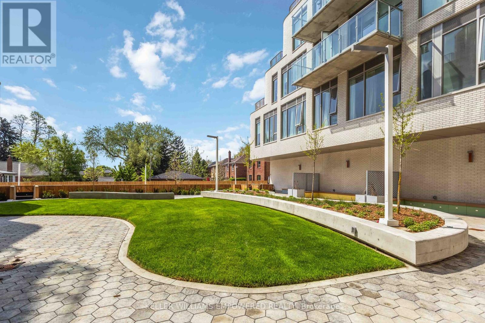 818 - 689 The Queensway Street, Toronto, Ontario  M8Y 1L1 - Photo 28 - W12460176