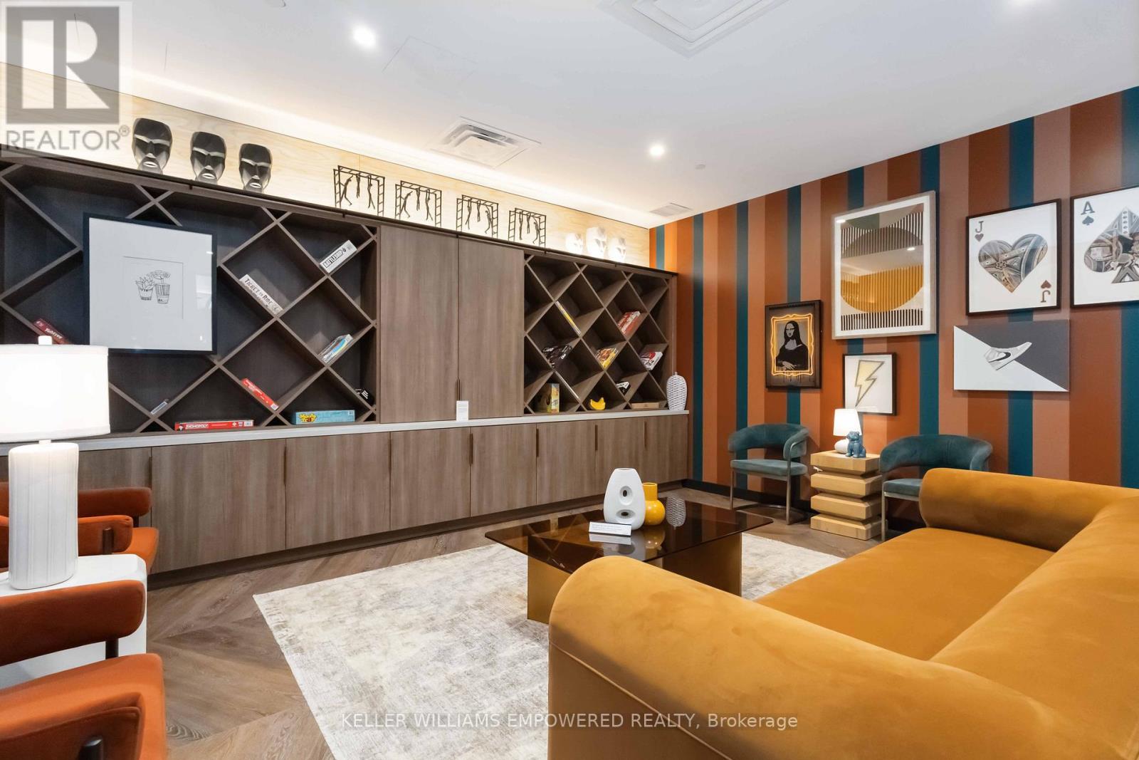 818 - 689 The Queensway Street, Toronto, Ontario  M8Y 1L1 - Photo 24 - W12460176