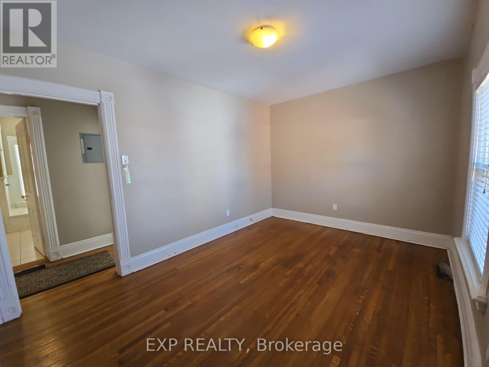 #2 - 56 John Street, Brampton, Ontario  L6W 1Z3 - Photo 7 - W12634064