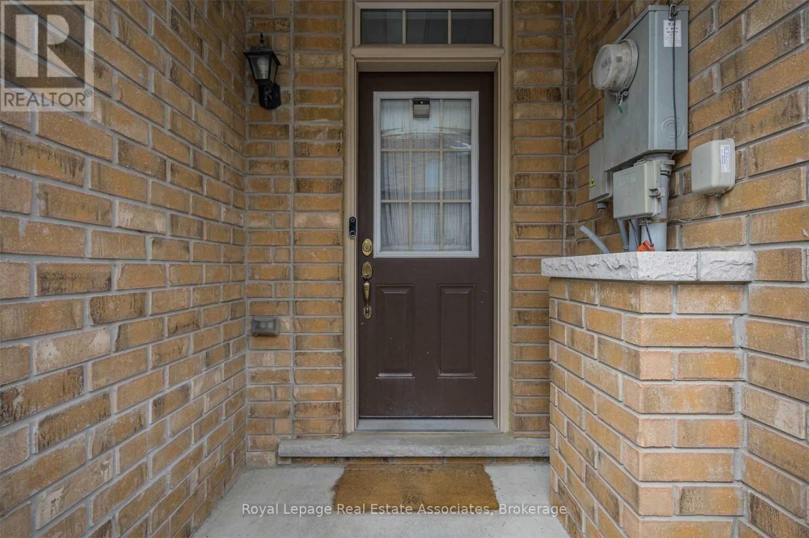 54 Sea Drifter Crescent, Brampton, Ontario  L6P 4B2 - Photo 3 - W12750088