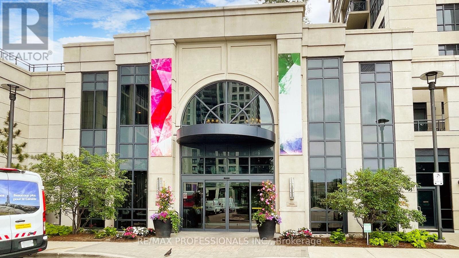 822 - 2 Eva Road, Toronto, Ontario  M9C 0A9 - Photo 2 - W12750106