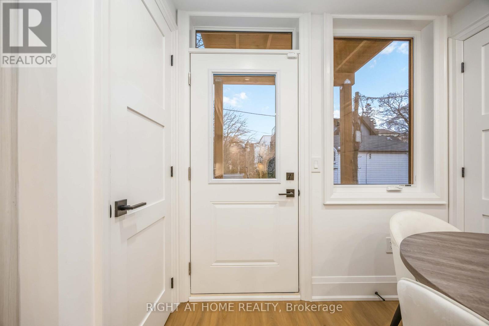 34a Morningside Avenue W, Toronto, Ontario  M6S 1C4 - Photo 26 - W12750124