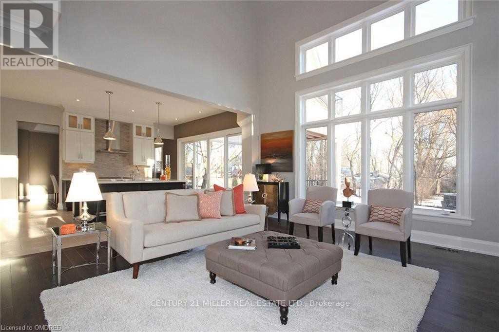 2308 Belyea Street, Oakville, Ontario  L6L 1N6 - Photo 13 - W12750136