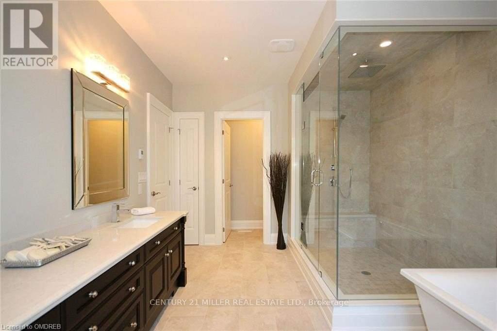 2308 Belyea Street, Oakville, Ontario  L6L 1N6 - Photo 21 - W12750136