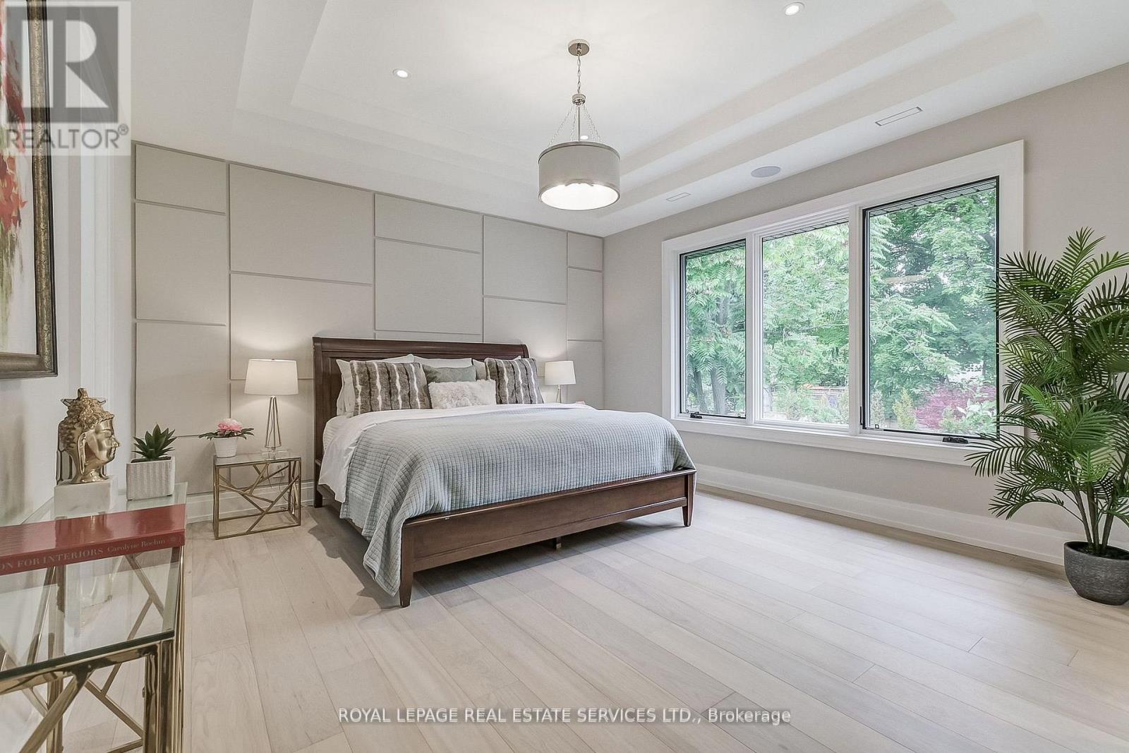 8 Shand Avenue, Toronto, Ontario  M8X 2M5 - Photo 22 - W12750156