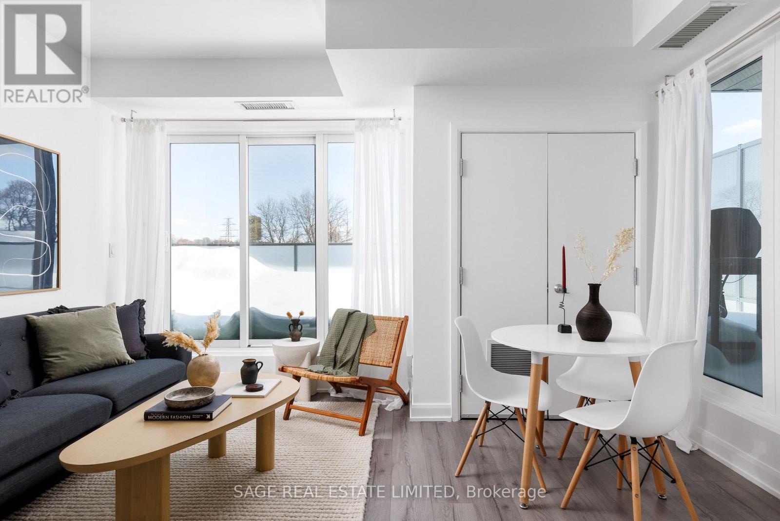 202 - 385 Osler Street, Toronto, Ontario  M6N 2Z4 - Photo 3 - W12750168