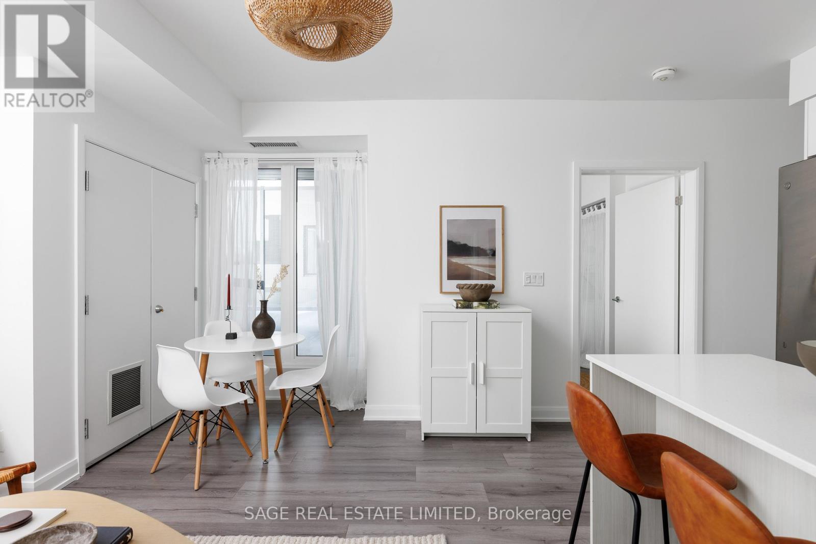 202 - 385 Osler Street, Toronto, Ontario  M6N 2Z4 - Photo 9 - W12750168