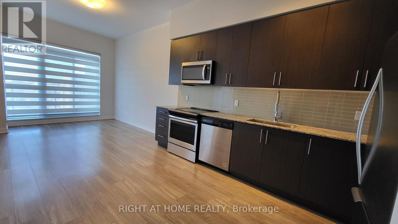 433 - 4055 Parkside Village Drive, Mississauga, Ontario  L5B 0K8 - Photo 10 - W12750218