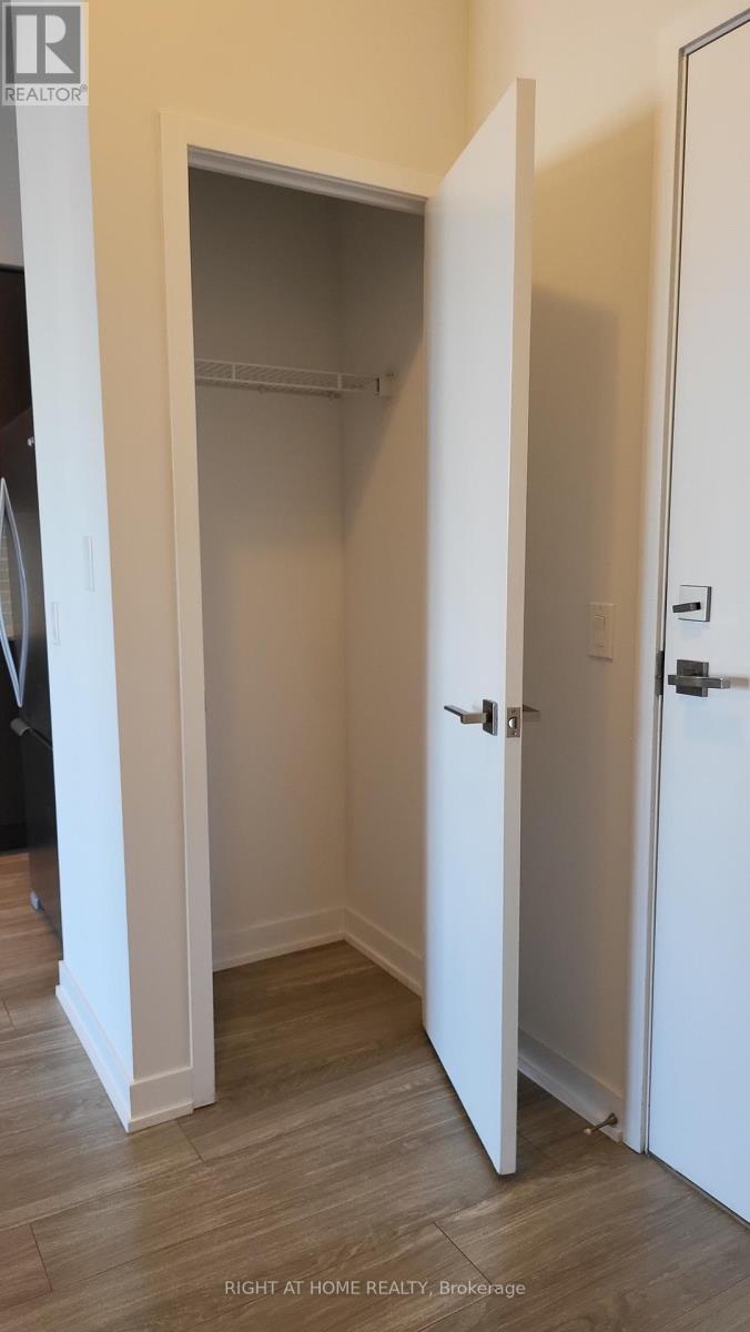 433 - 4055 Parkside Village Drive, Mississauga, Ontario  L5B 0K8 - Photo 12 - W12750218