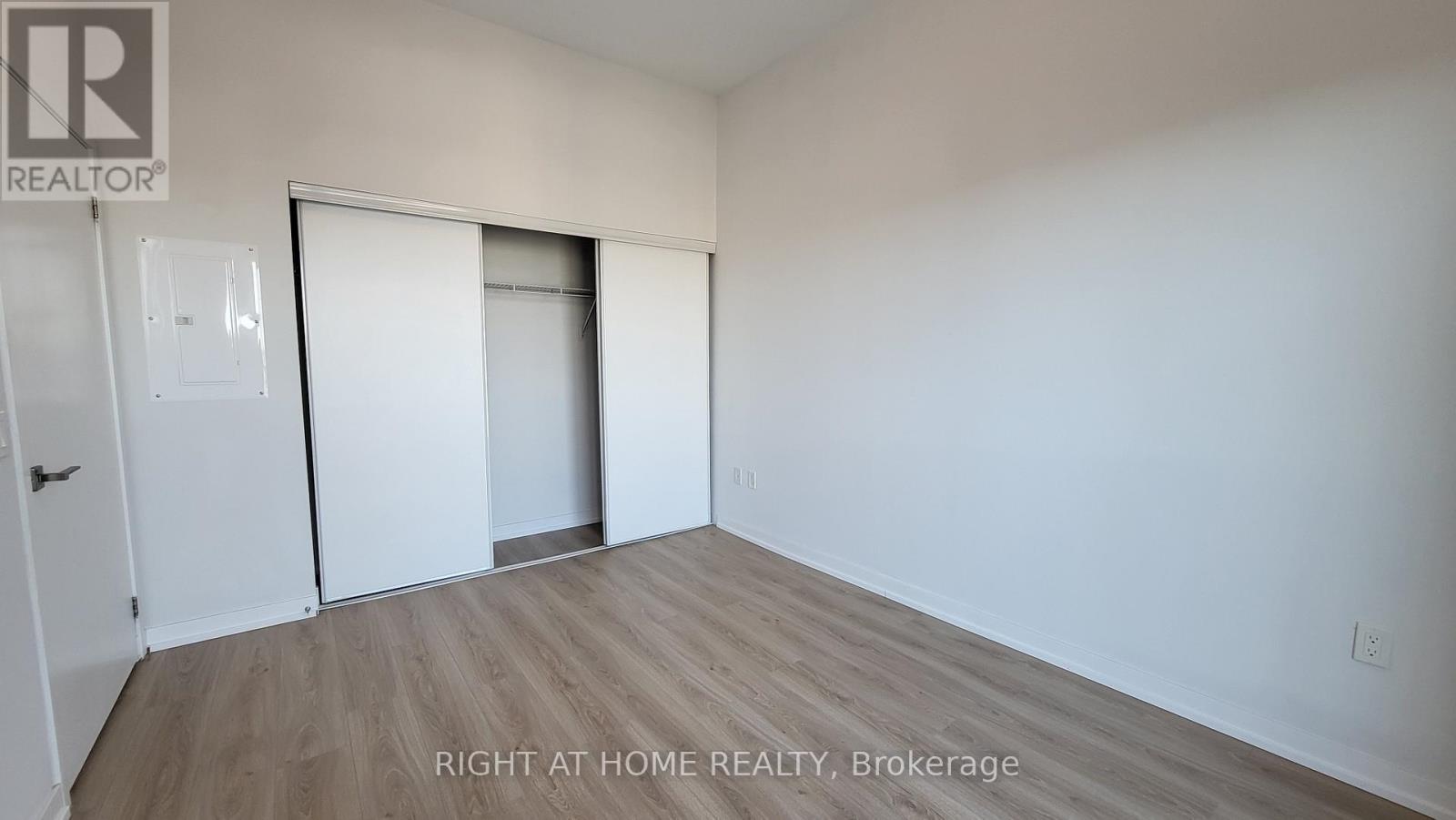 433 - 4055 Parkside Village Drive, Mississauga, Ontario  L5B 0K8 - Photo 16 - W12750218