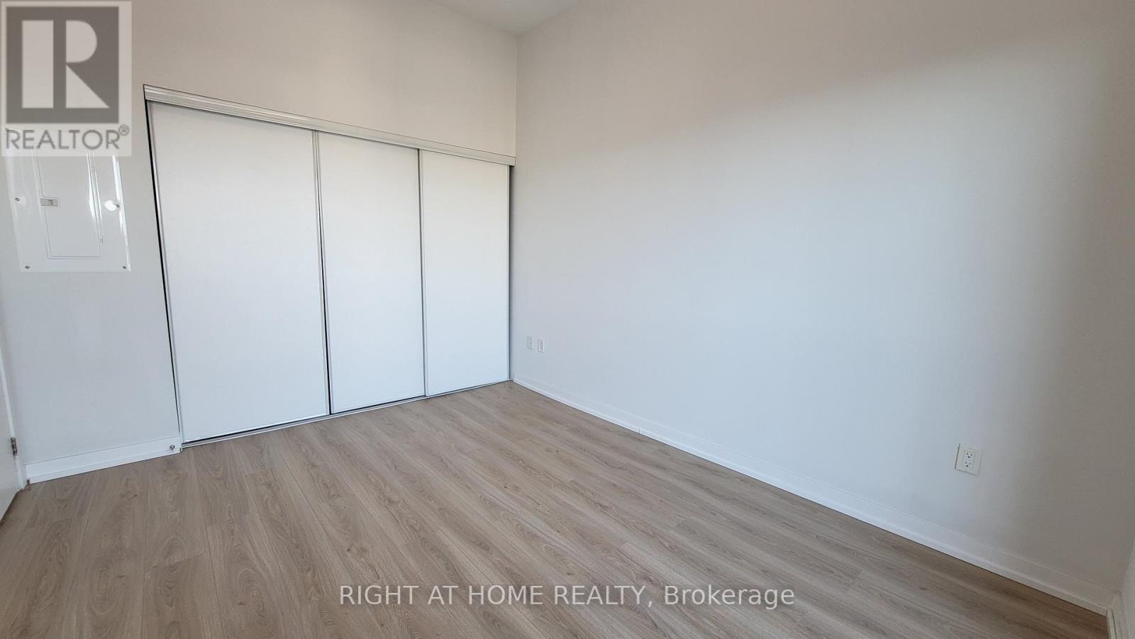 433 - 4055 Parkside Village Drive, Mississauga, Ontario  L5B 0K8 - Photo 21 - W12750218