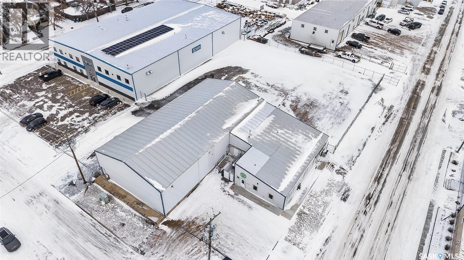 690 Fairford Street W, Moose Jaw, Saskatchewan  S6H 1T4 - Photo 3 - SK027735