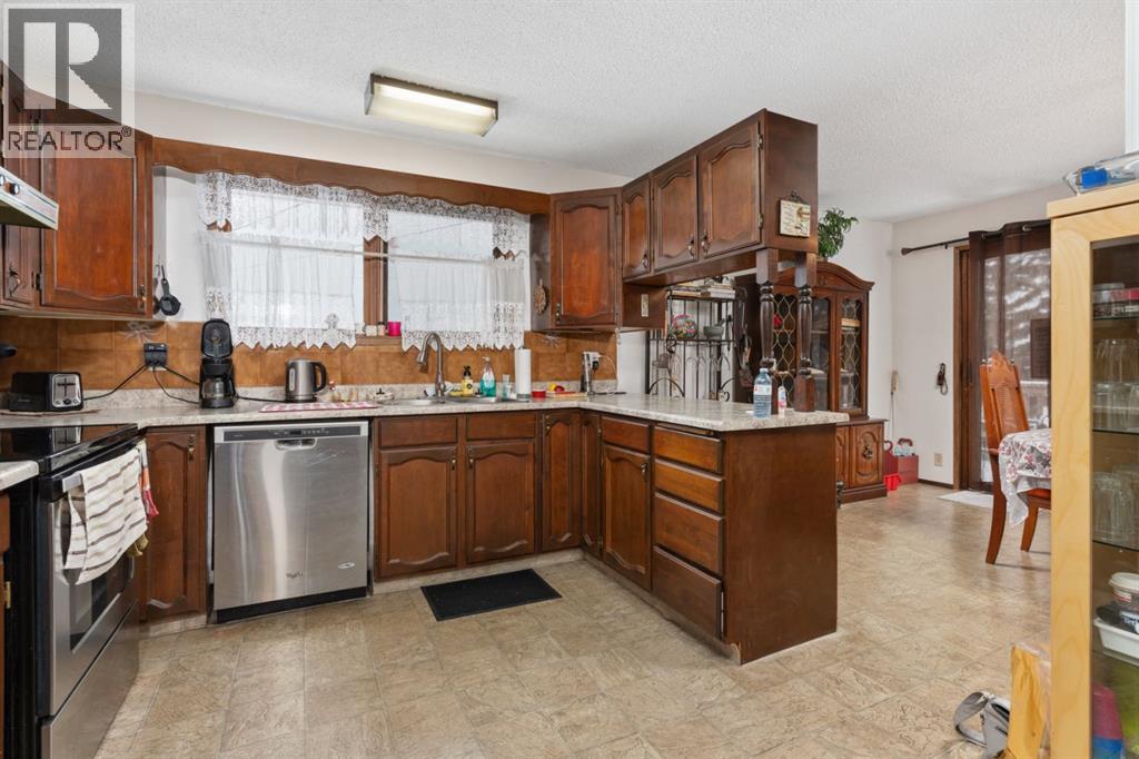 5618 47 Avenue, Forestburg, Alberta  T0B 1N0 - Photo 12 - A2262782