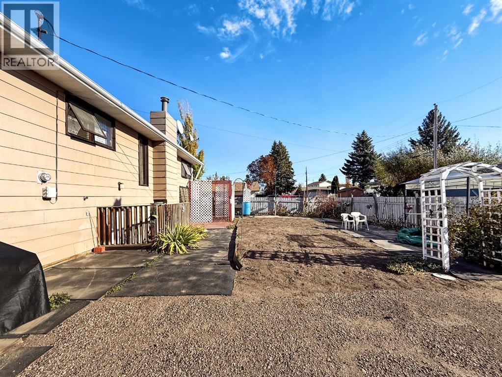 5618 47 Avenue, Forestburg, Alberta  T0B 1N0 - Photo 33 - A2262782