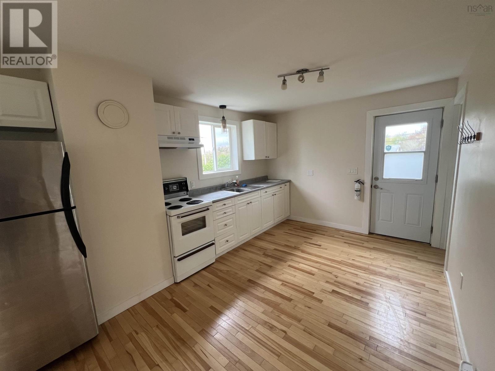 98 Lakecrest Drive, Dartmouth, Nova Scotia  B2W 5G3 - Photo 10 - 202601891