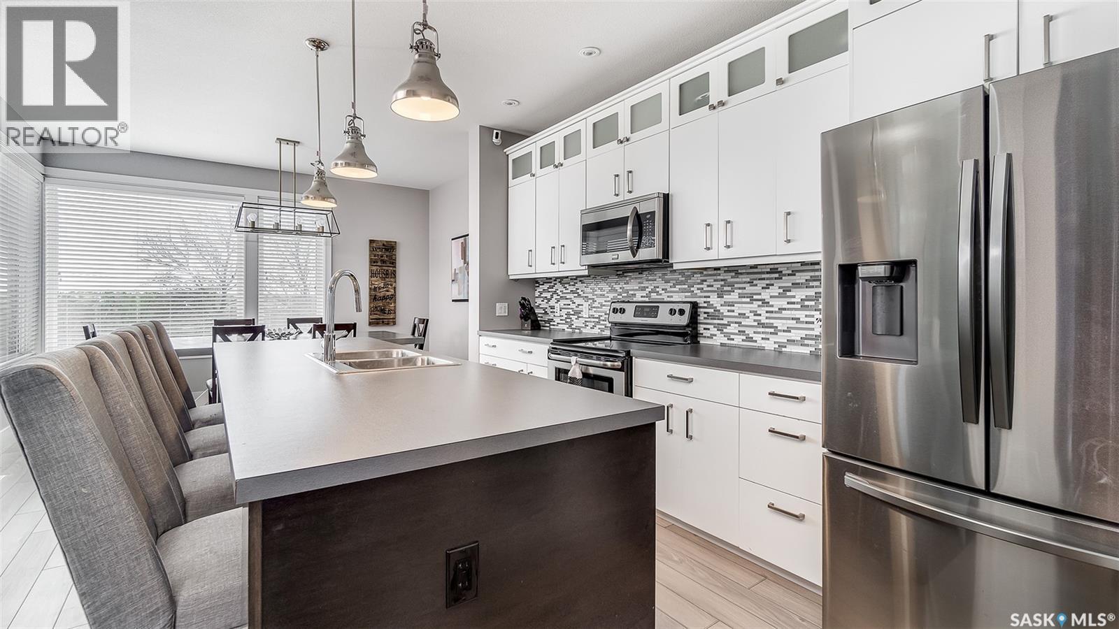 1024 Hochelaga Street W, Moose Jaw, Saskatchewan  S6H 2H9 - Photo 9 - SK027734