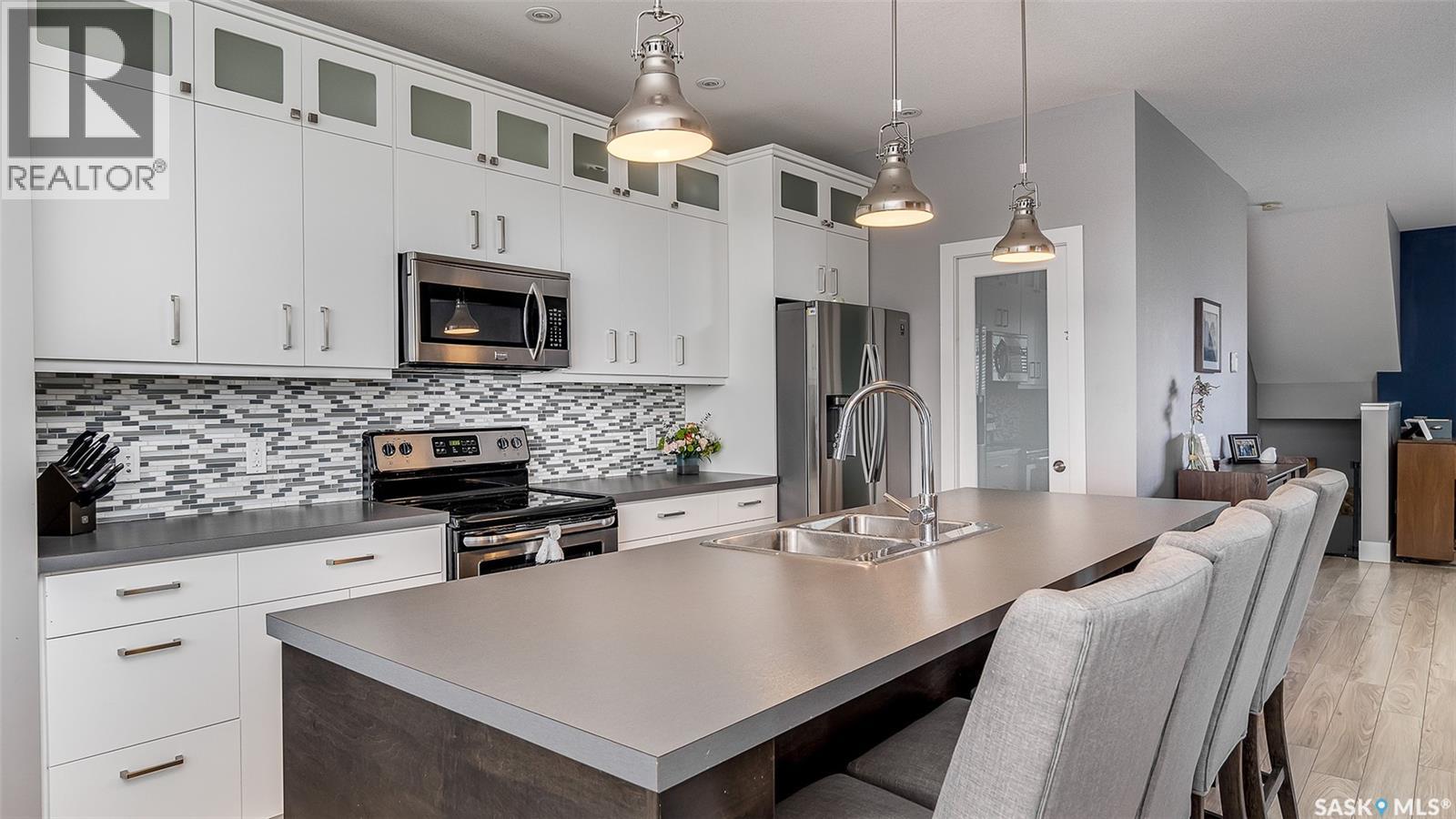 1024 Hochelaga Street W, Moose Jaw, Saskatchewan  S6H 2H9 - Photo 11 - SK027734