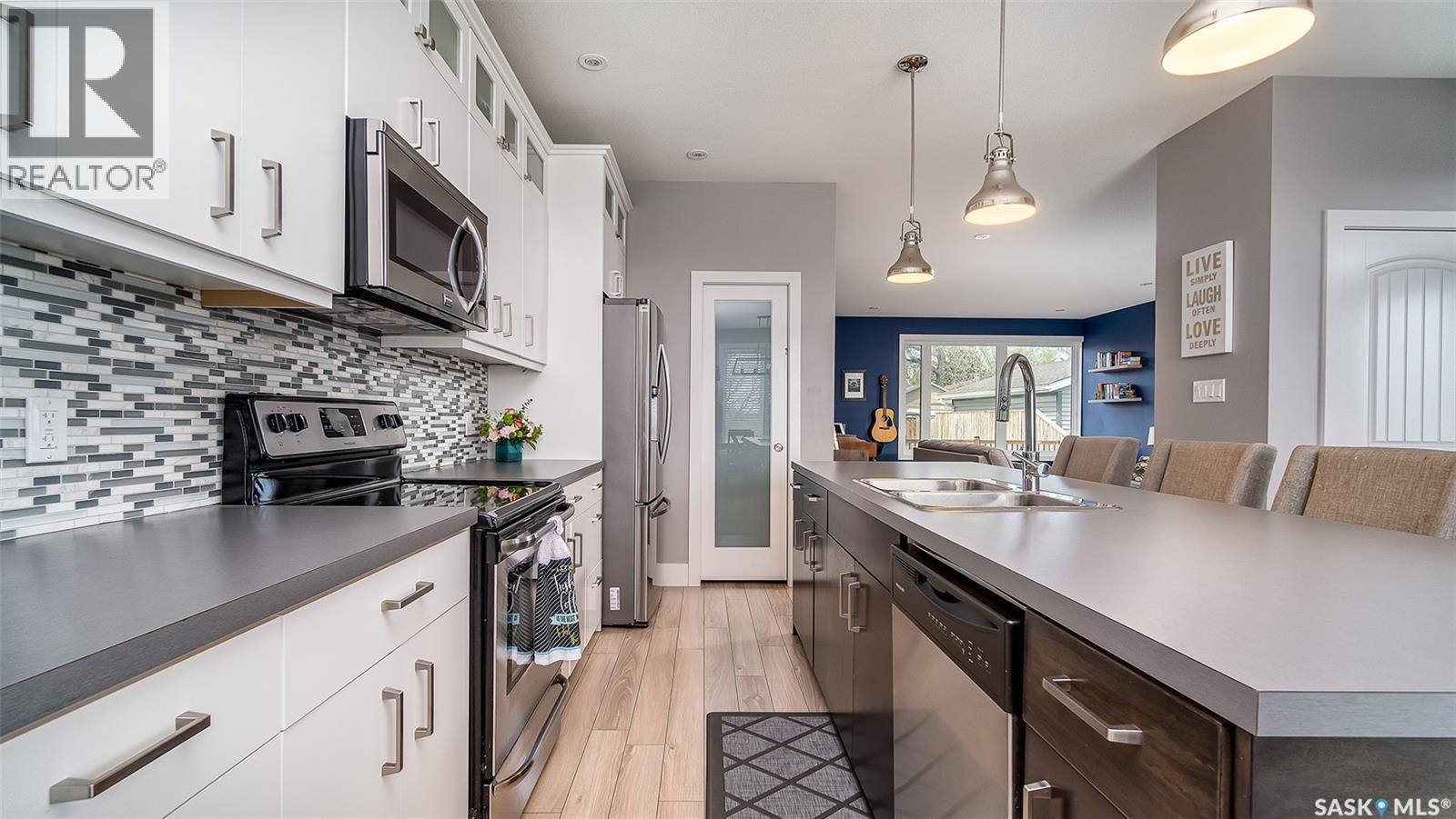 1024 Hochelaga Street W, Moose Jaw, Saskatchewan  S6H 2H9 - Photo 12 - SK027734