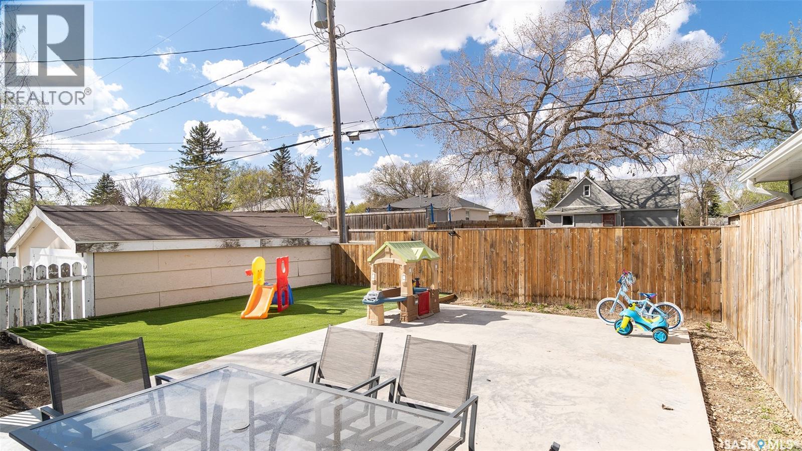 1024 Hochelaga Street W, Moose Jaw, Saskatchewan  S6H 2H9 - Photo 49 - SK027734