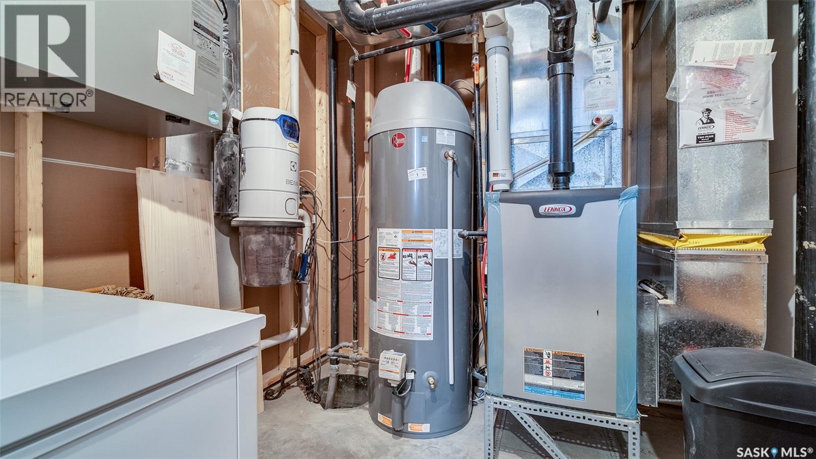 1024 Hochelaga Street W, Moose Jaw, Saskatchewan  S6H 2H9 - Photo 45 - SK027734