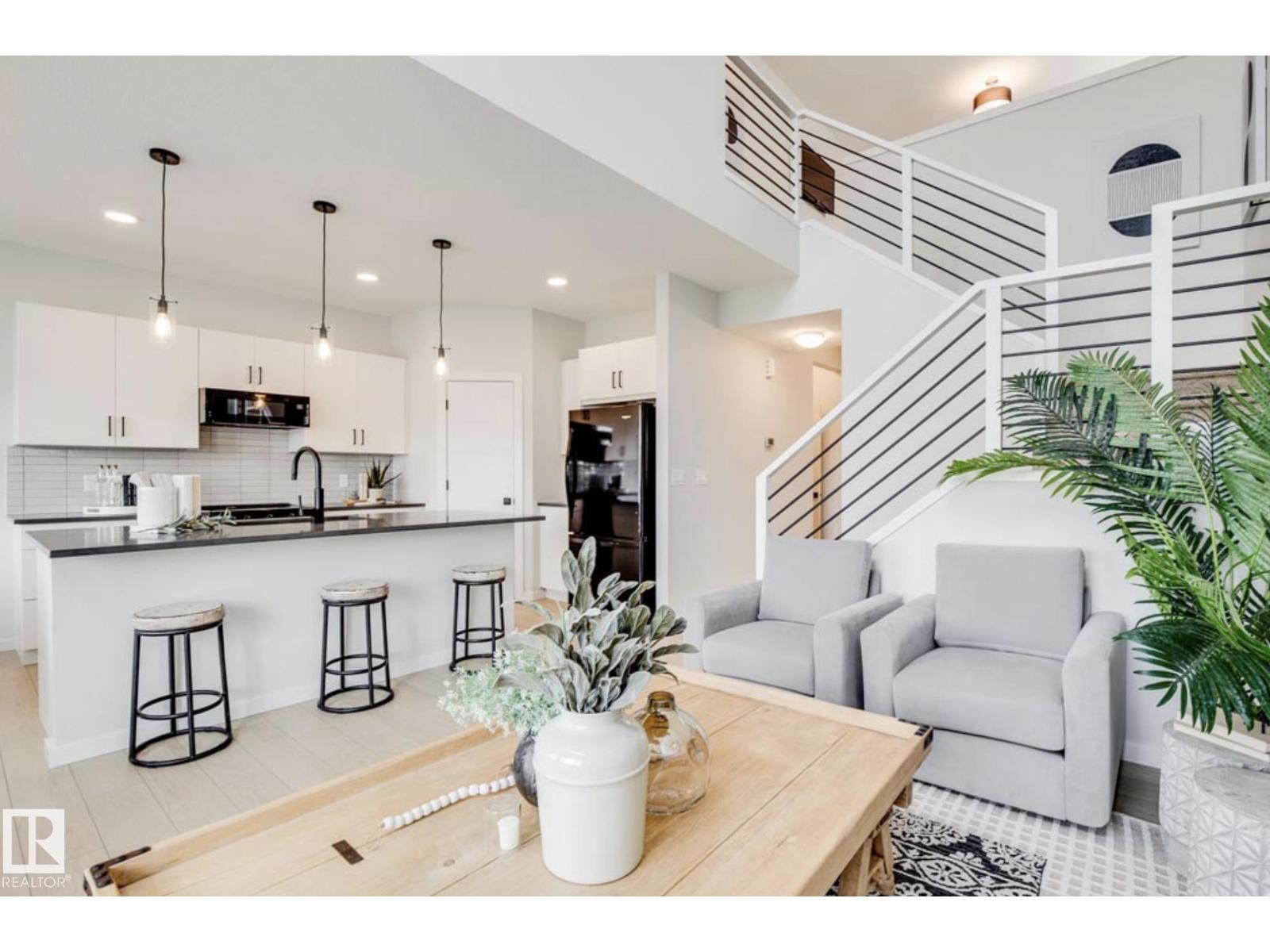 2535 211 St Nw, Edmonton, Alberta  T6M 3H1 - Photo 2 - E4469754