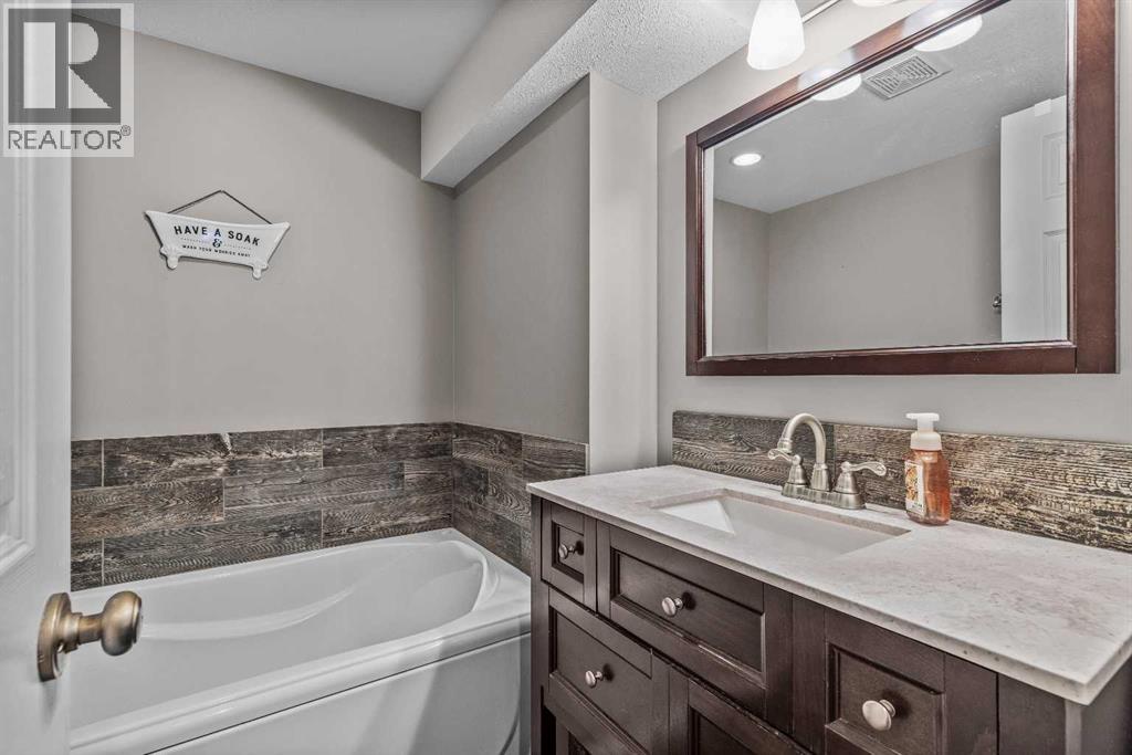 11 Mt Mcgillivary Drive, Exshaw, Alberta  T0L 2C0 - Photo 28 - A2276547