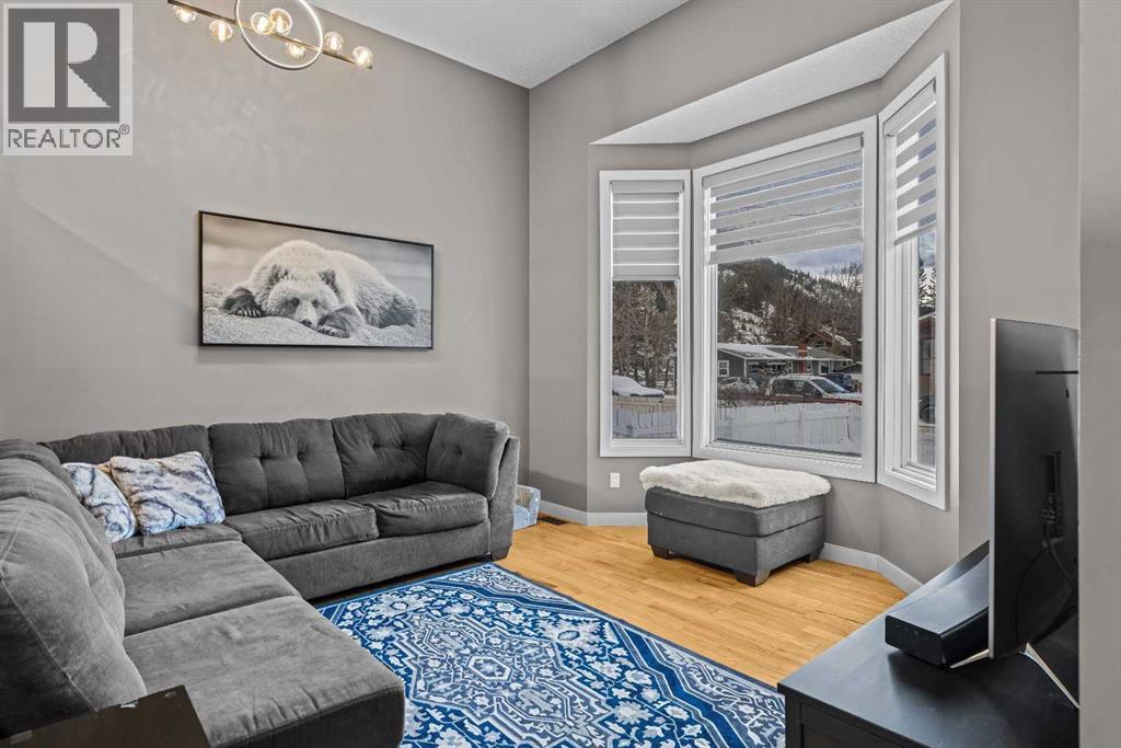 11 Mt Mcgillivary Drive, Exshaw, Alberta  T0L 2C0 - Photo 5 - A2276547