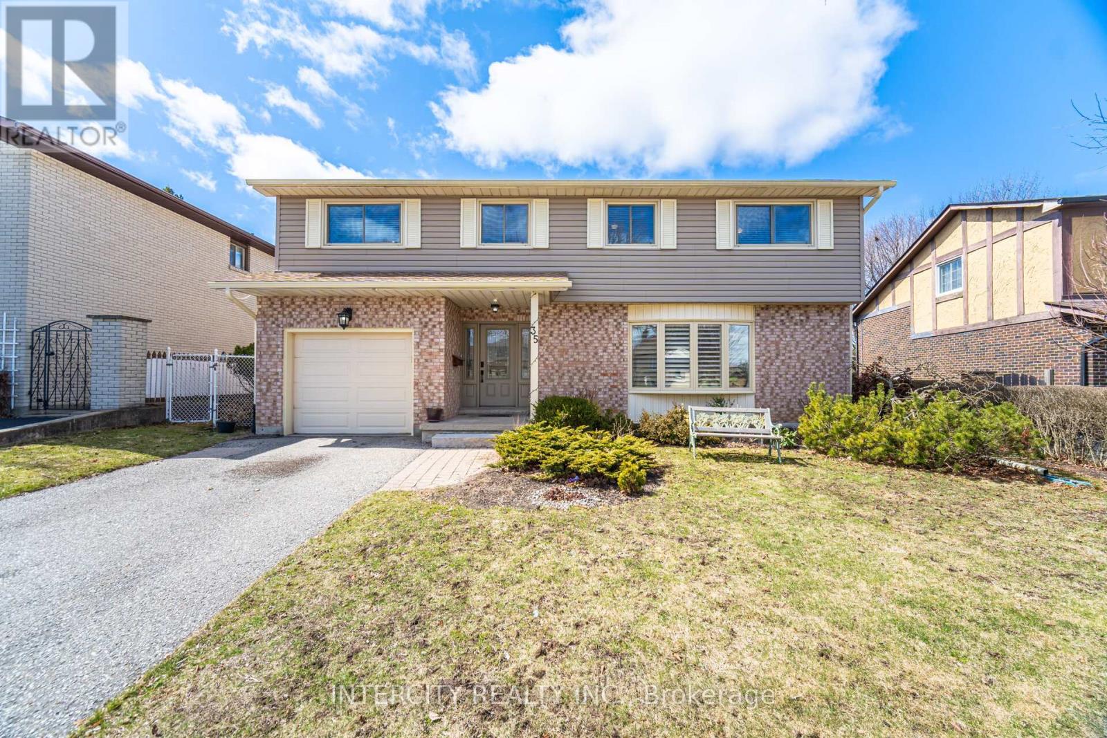 35 Lower Canada Crescent, Kitchener, Ontario  N2P 1E9 - Photo 1 - X12750096