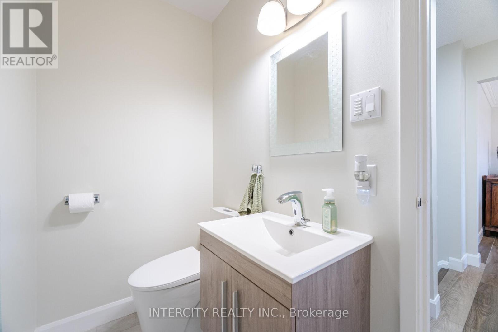 35 Lower Canada Crescent, Kitchener, Ontario  N2P 1E9 - Photo 21 - X12750096