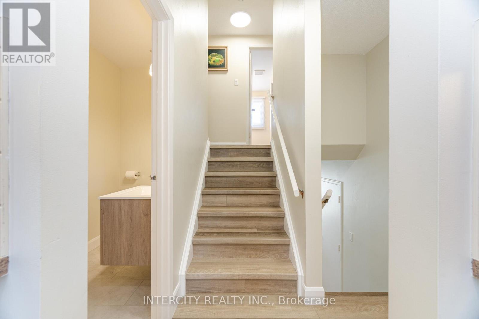 35 Lower Canada Crescent, Kitchener, Ontario  N2P 1E9 - Photo 22 - X12750096