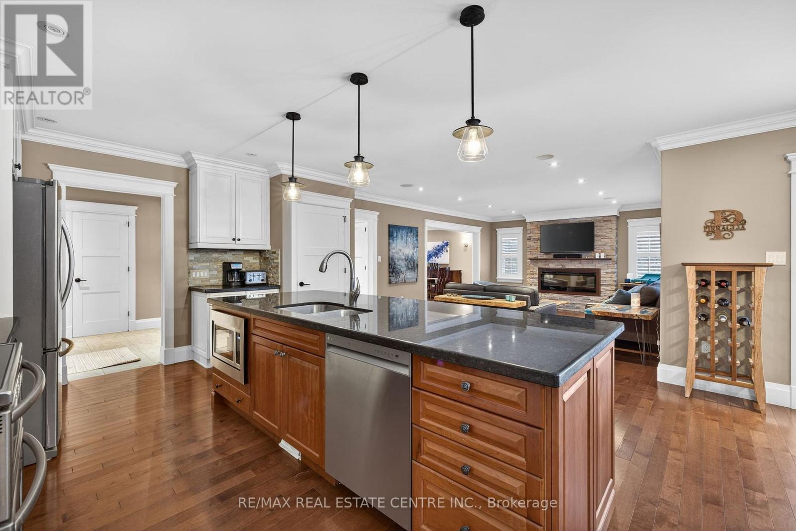 19 Golden Road, Mono, Ontario  L9W 6X8 - Photo 17 - X12750148