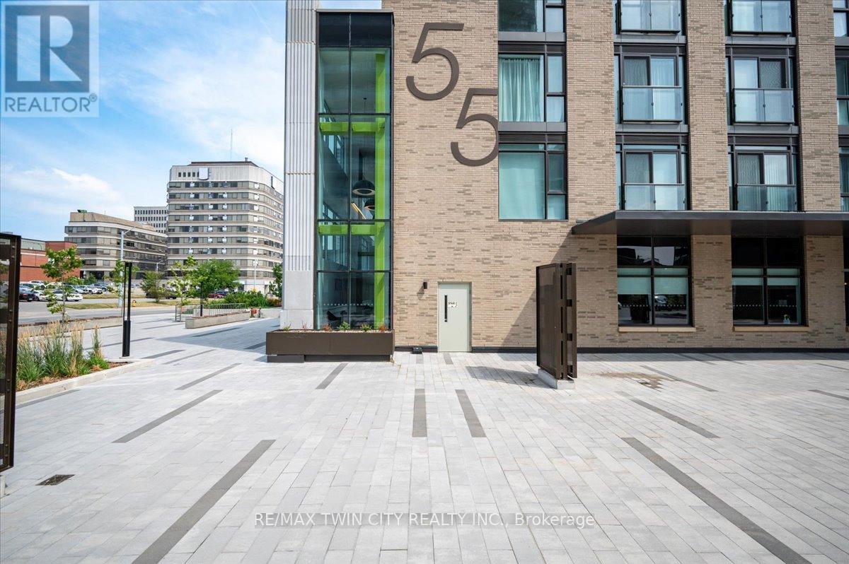 505 - 55 Duke Street W, Kitchener, Ontario  N2H 0C9 - Photo 1 - X12750172
