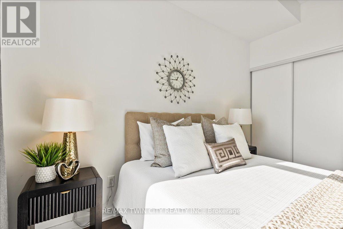 505 - 55 Duke Street W, Kitchener, Ontario  N2H 0C9 - Photo 16 - X12750172