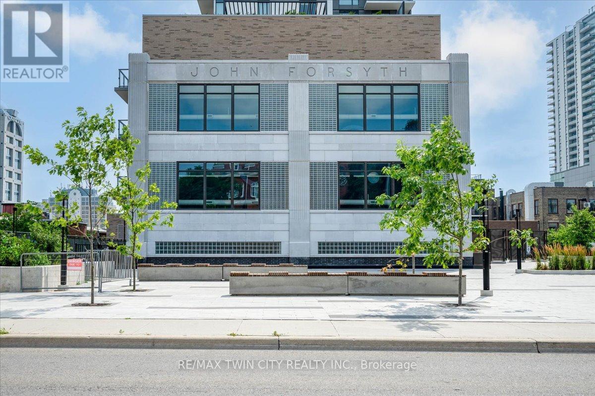 505 - 55 Duke Street W, Kitchener, Ontario  N2H 0C9 - Photo 2 - X12750172