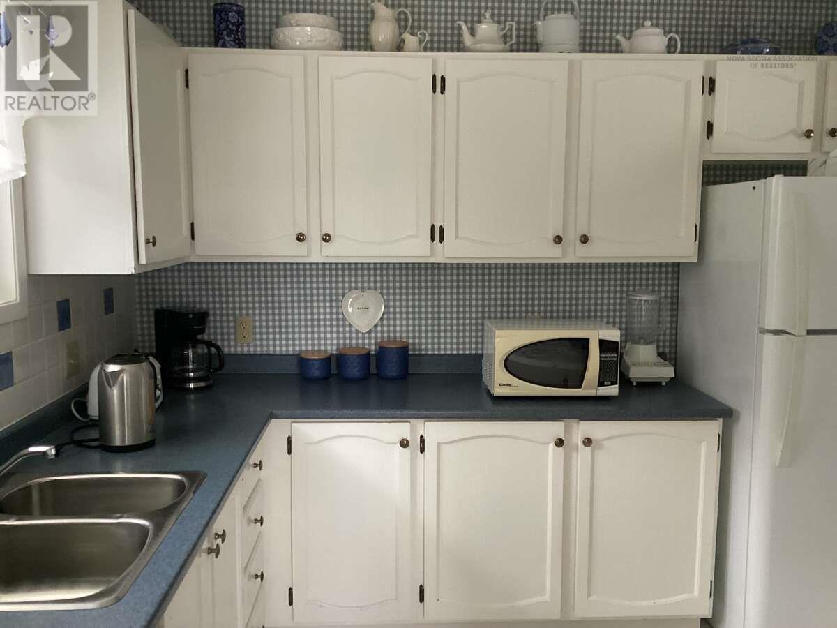 5 Melinda Avenue, East Lawrencetown, Nova Scotia  B2Z 1N8 - Photo 13 - 202601940