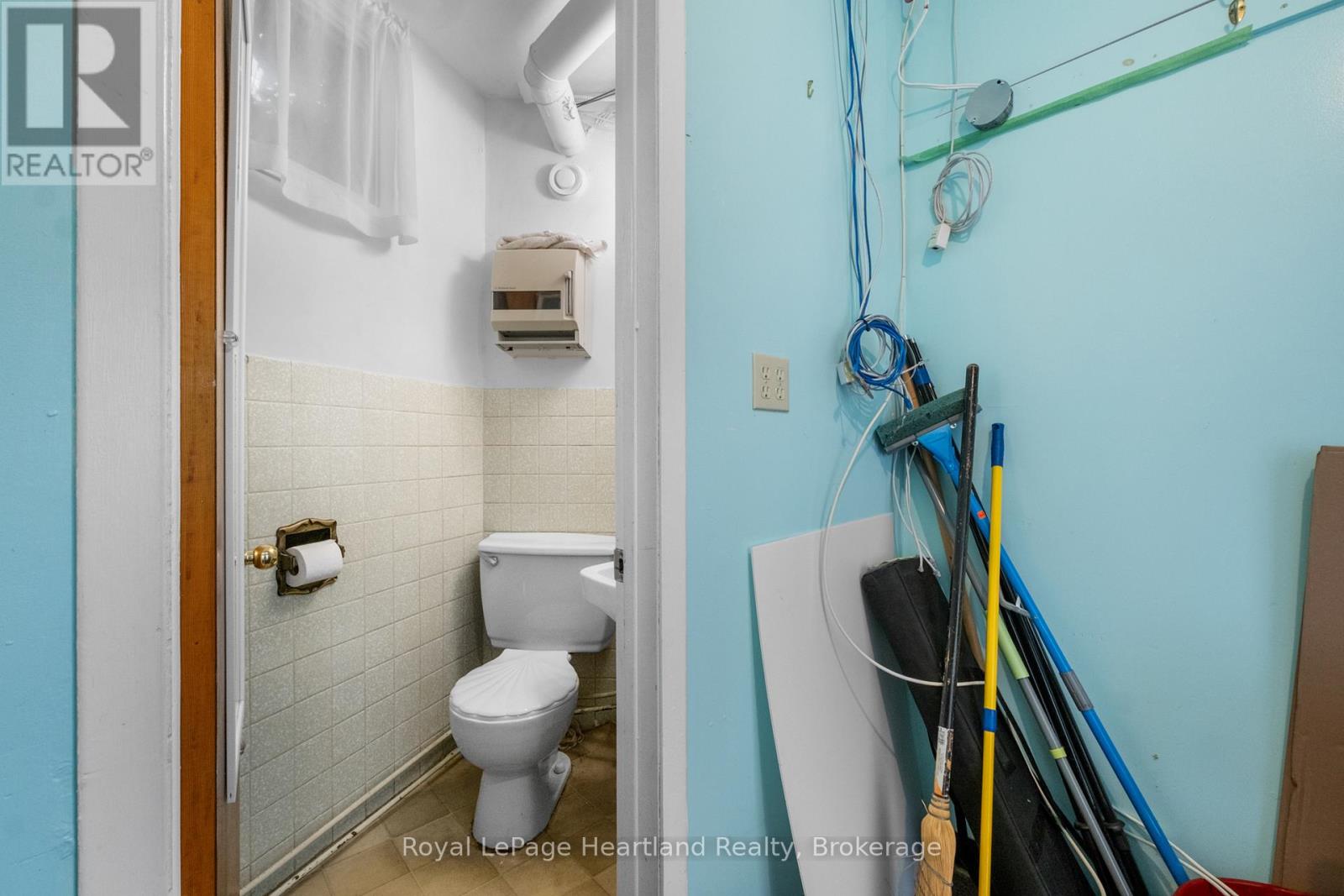 36 Newgate Street, Goderich, Ontario  N7A 1P1 - Photo 20 - X12750384