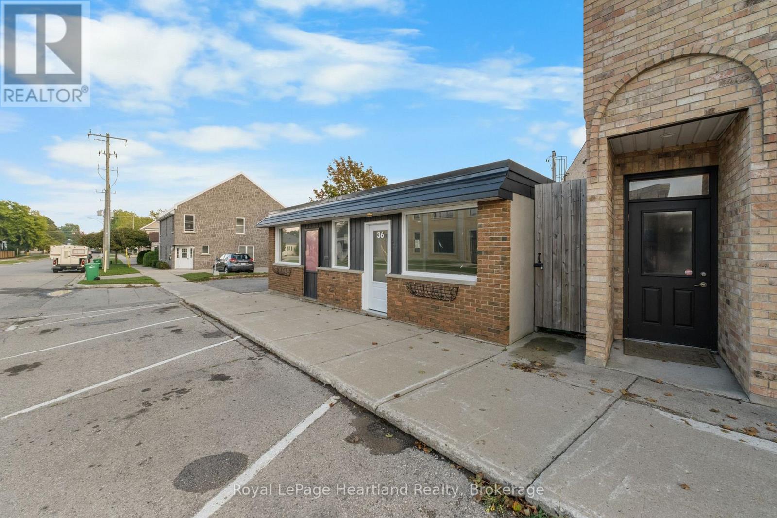 36 Newgate Street, Goderich, Ontario  N7A 1P1 - Photo 7 - X12750384