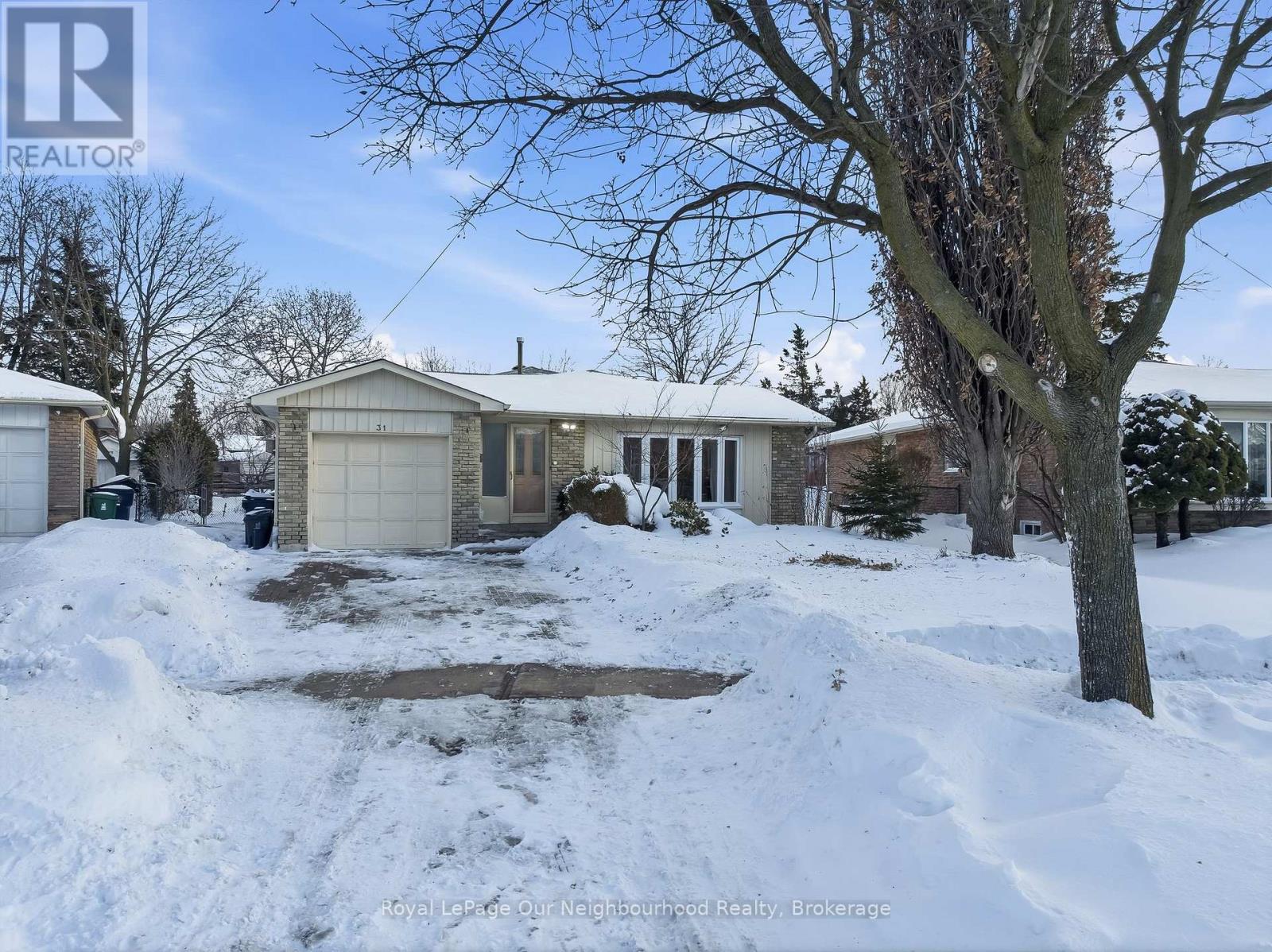 31 Boundy Crescent, Toronto, Ontario  M1W 2E3 - Photo 2 - E12750306