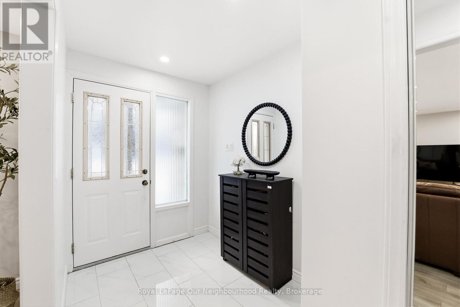 31 Boundy Crescent, Toronto, Ontario  M1W 2E3 - Photo 9 - E12750306