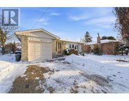 31 BOUNDY CRESCENT, Toronto, Ontario