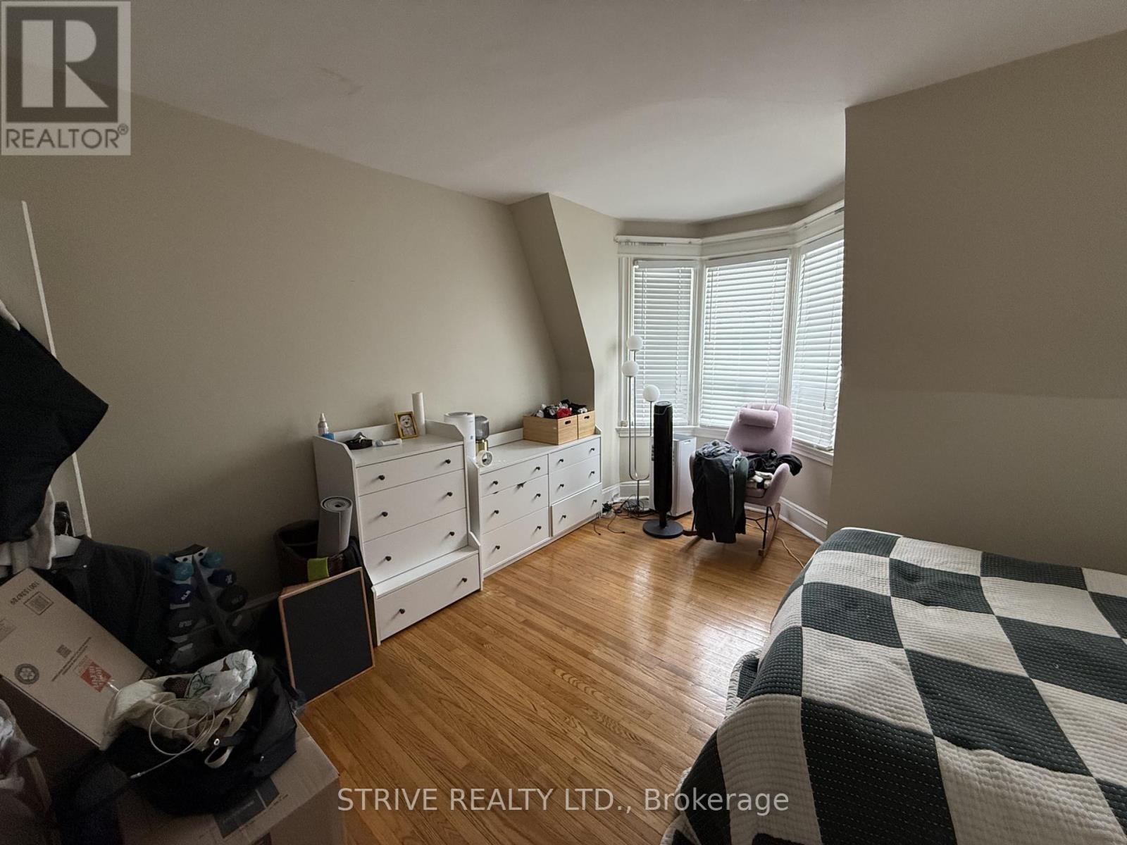 23 Burnfield (Upper) Avenue, Toronto (Dovercourt-Wallace Emerson-Junction), Ontario  M6G 1Y4 - Photo 11 - W12750382