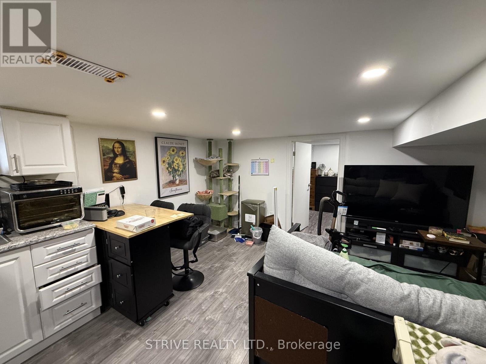 23 Burnfield (Lower) Avenue, Toronto (Dovercourt-Wallace Emerson-Junction), Ontario  M6G 1Y4 - Photo 5 - W12750400