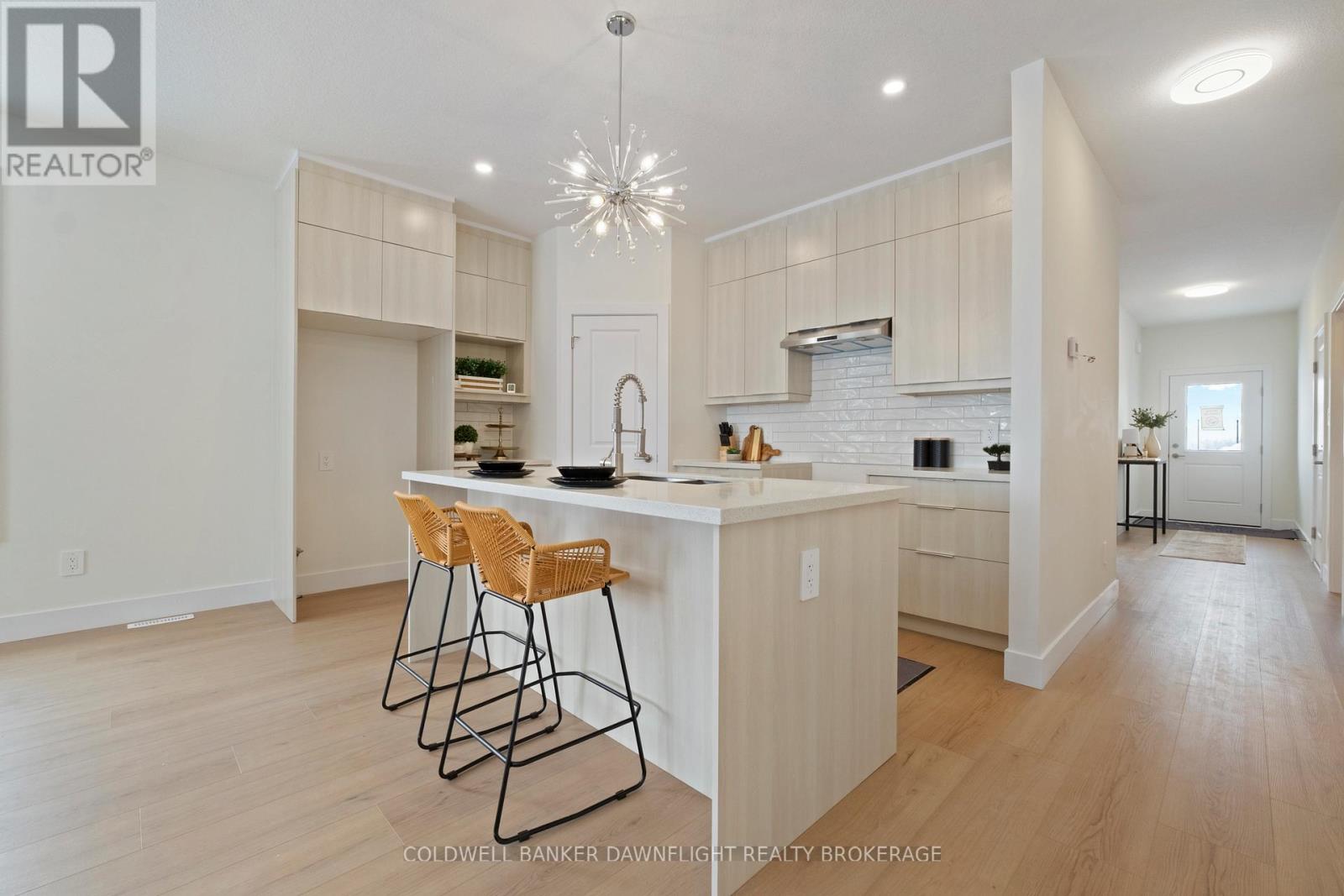 52 Moonlight Court, Central Huron, Ontario  N0M 1L0 - Photo 7 - X12750368