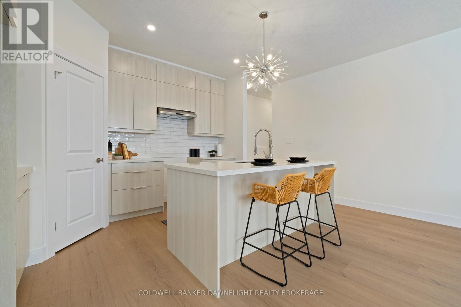 52 Moonlight Court, Central Huron, Ontario  N0M 1L0 - Photo 8 - X12750368