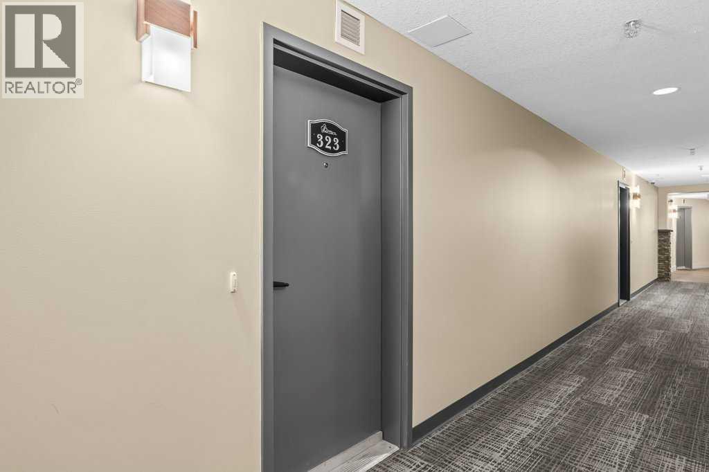 323, 300 Palliser Lane, Canmore, Alberta  T1W 0H5 - Photo 2 - A2270975
