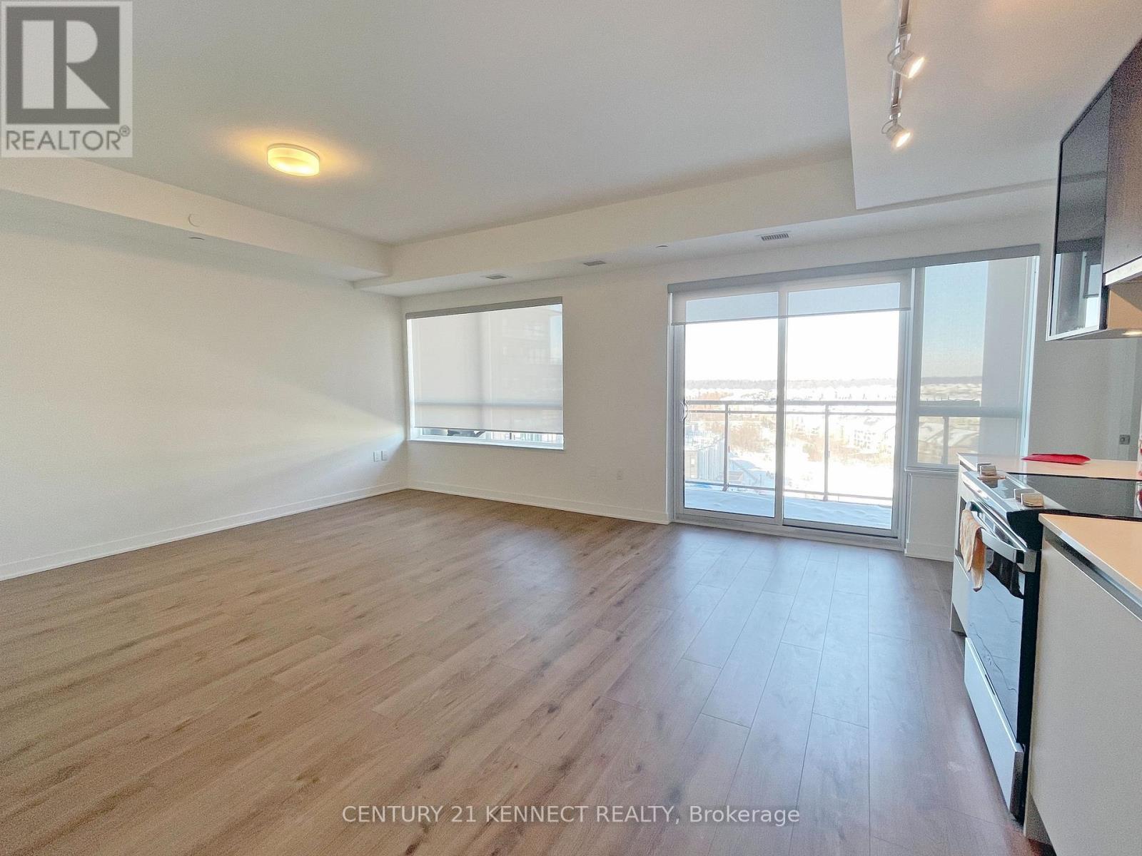 806 - 395 Dundas Street W, Oakville, Ontario  L6M 4M2 - Photo 4 - W12575276