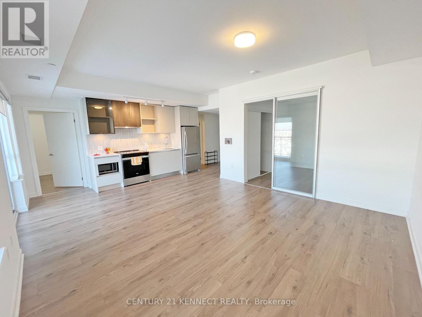 806 - 395 Dundas Street W, Oakville, Ontario  L6M 4M2 - Photo 5 - W12575276